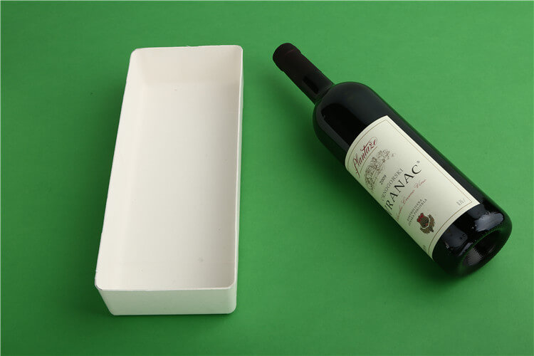 plateau pour bouteilles de vin en pulpe