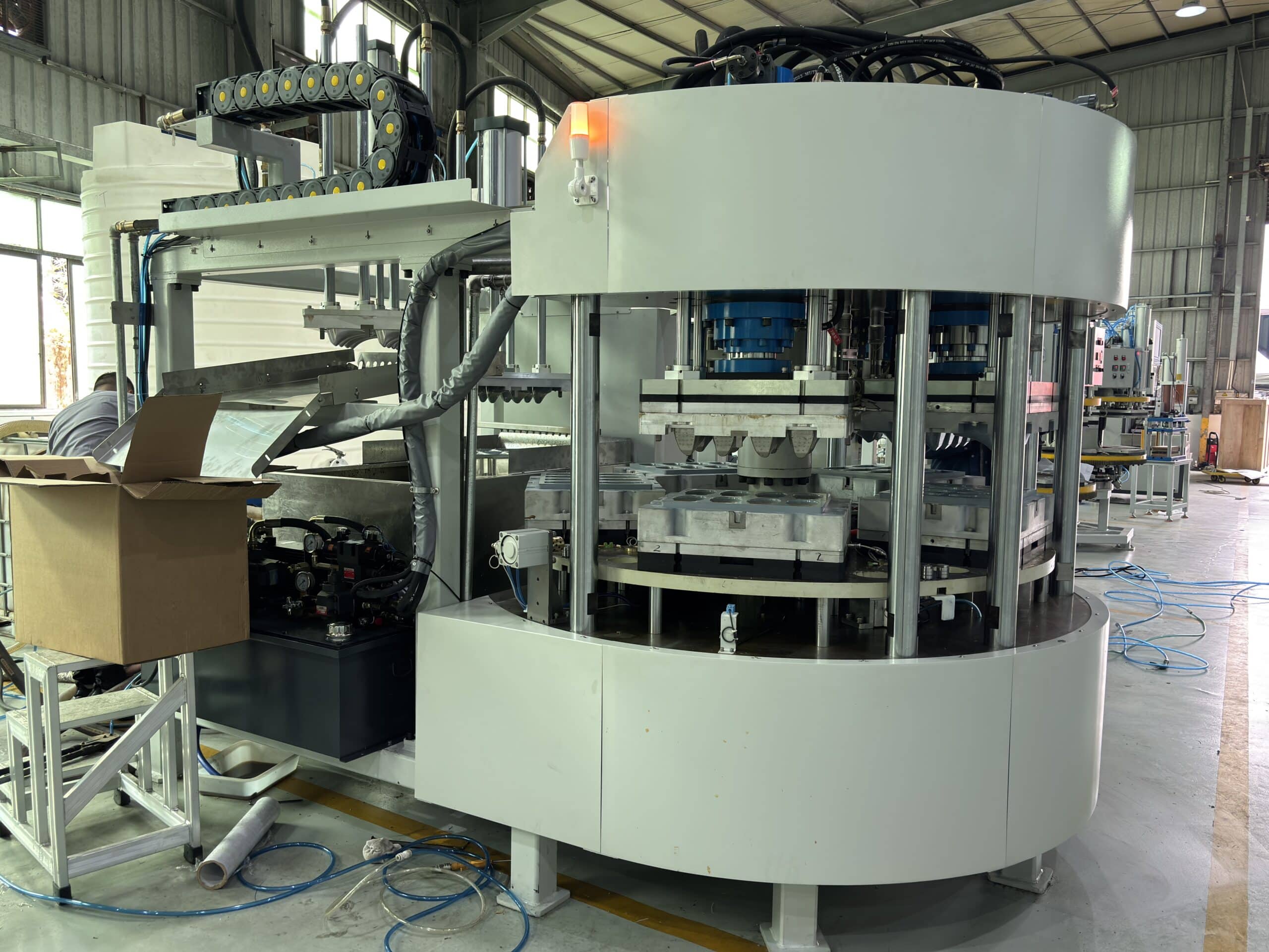 Máquina de moldeo de pasta de papel